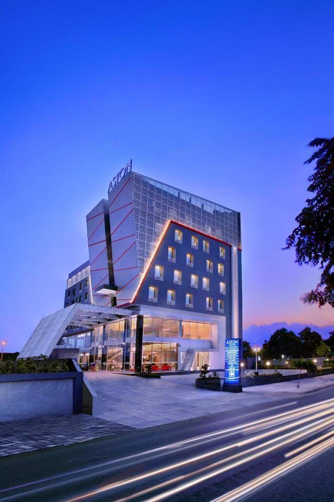 Aston Lampung City Hotel Bandar Lampung Ngoại thất bức ảnh