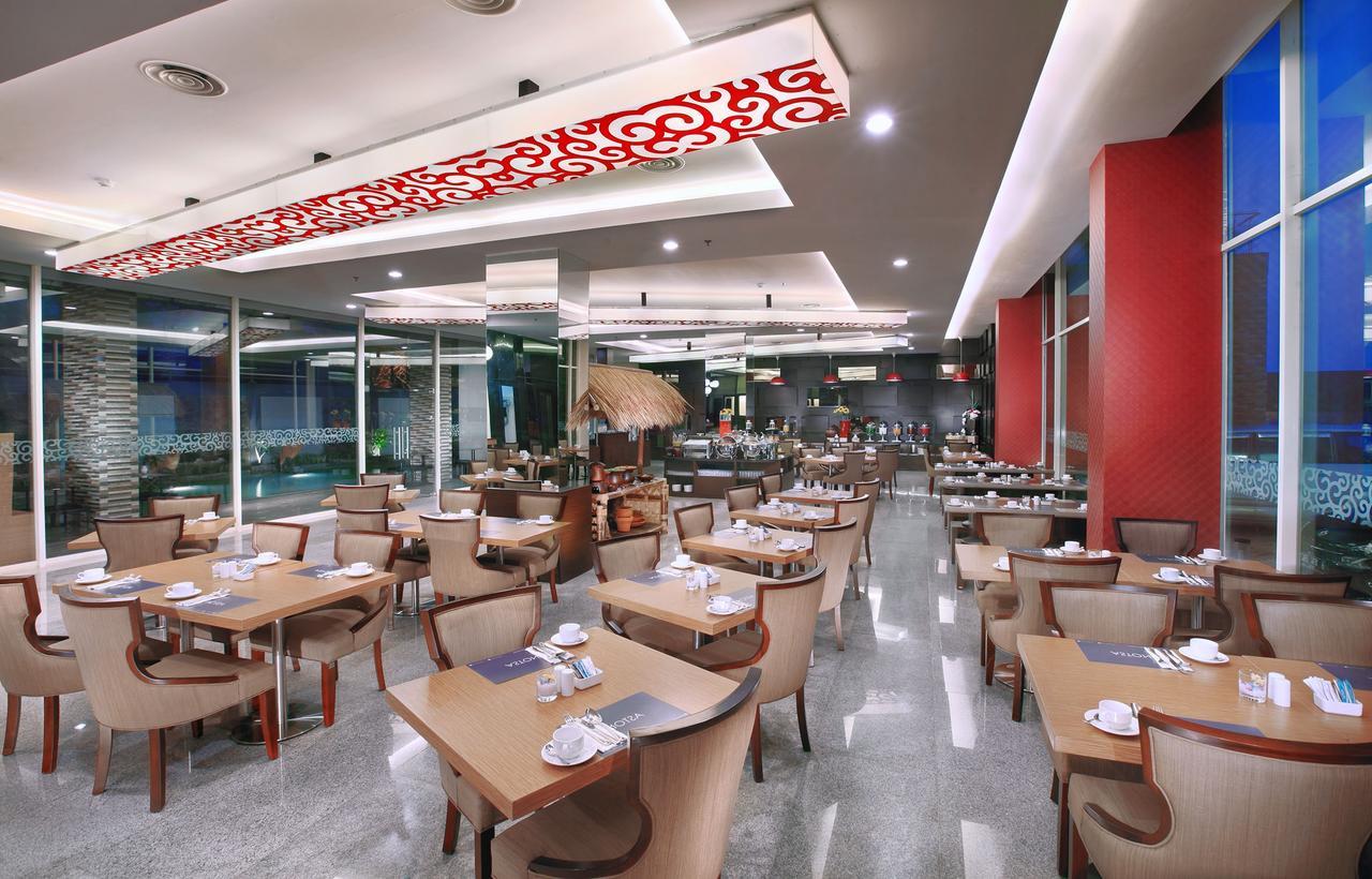 Aston Lampung City Hotel Bandar Lampung Ngoại thất bức ảnh