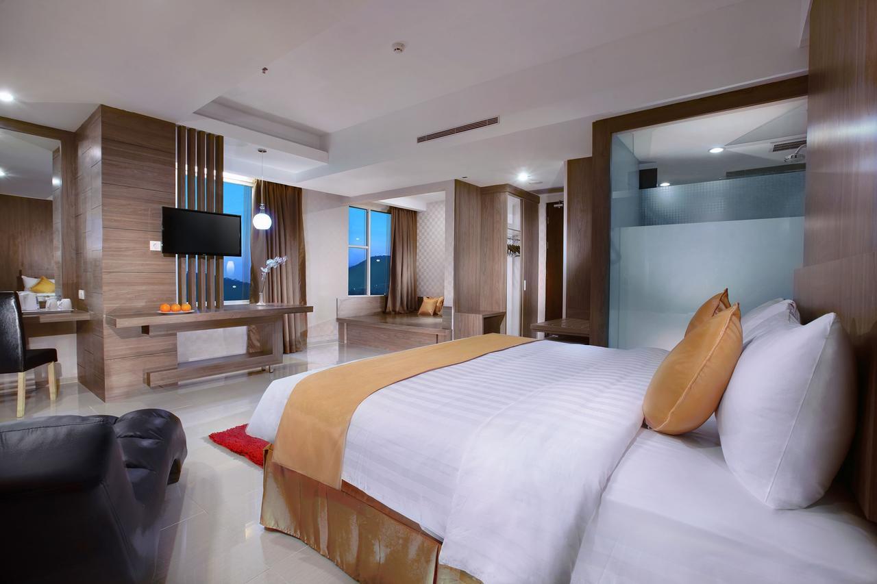 Aston Lampung City Hotel Bandar Lampung Ngoại thất bức ảnh