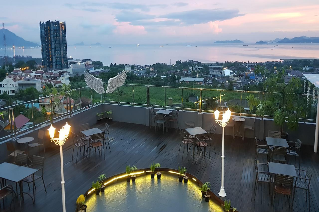 Aston Lampung City Hotel Bandar Lampung Ngoại thất bức ảnh
